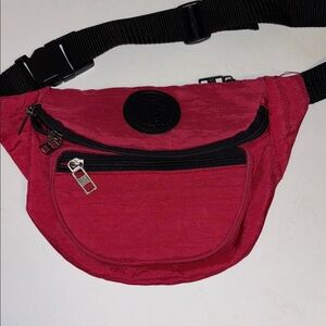 FIELD GEAR RED NYLON BELT BAG 3 ZIP POCKETS ADJUSTABLE WAIST STRAP
PRELOVED